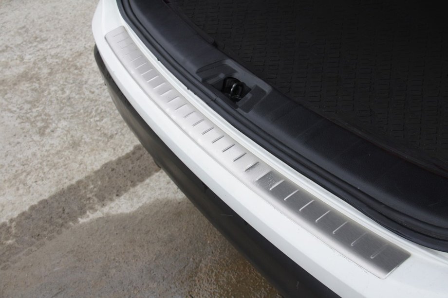 Nissan Qashqai 2014-2021 Protection de Pare-chocs Arrière OmsaLine (2014-2017, Inox) Image