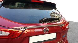 Nissan Qashqai 2014-2021 Baguette chromée au-dessus de la plaque d'immatriculation (inox) Carmos - Acier Inoxydable Turc photo 1