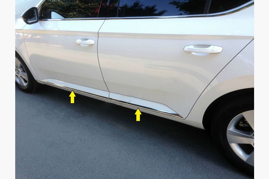 Skoda Superb 2015-2024 Moulure de porte inox Image