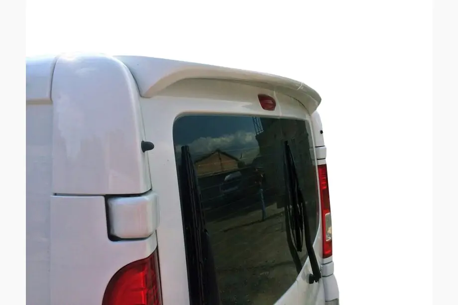 Renault Trafic 2001–2015 Spoiler de hayon Anatomik (apprêté pour peinture) Image