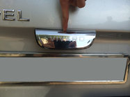 Nissan Primastar 2002-2014 Baguette chromée au-dessus de la plaque d'immatriculation (portes battantes, inox) photo 1