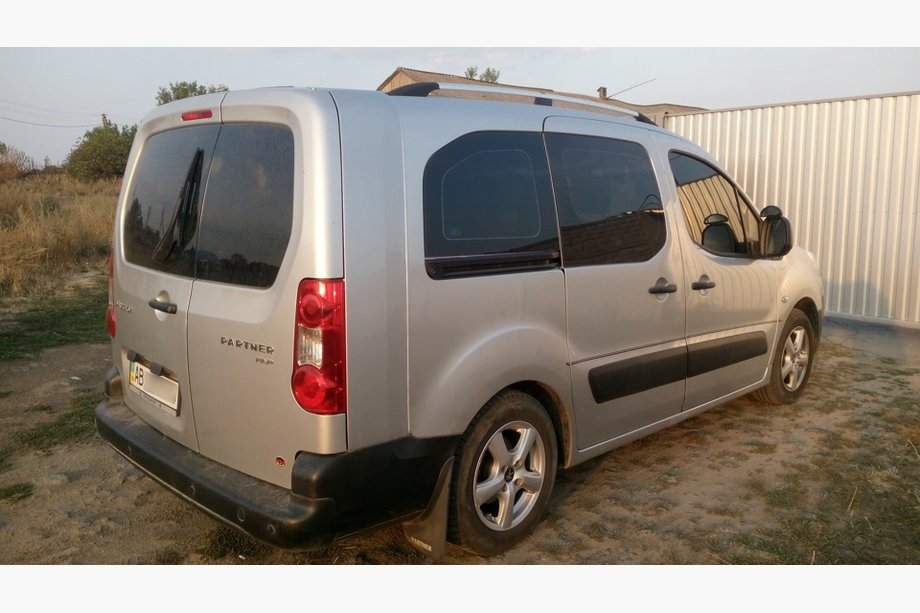 Citroen Berlingo 2008-2018 Barres de toit chromées Avec pieds en plastique Photo 4