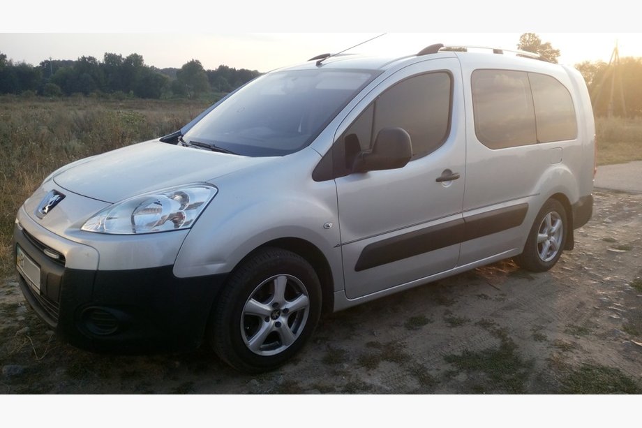 Citroen Berlingo 2008-2018 Barres de toit chromées Avec pieds en plastique Photo 6