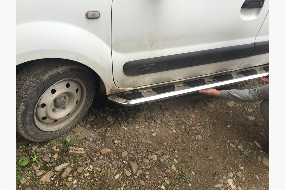 Renault Kangoo 1998-2008 Marchepieds Latéraux Vison (2 pcs, Aluminium & Inox) Image