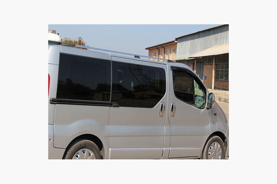 Renault Trafic 2001–2015 Barres de Toit Chromées Long, Pieds en Fonte Photo 6