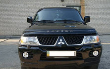 Mitsubishi Pajero Sport 1996-2007 Déflecteur de capot (VIP) photo 1