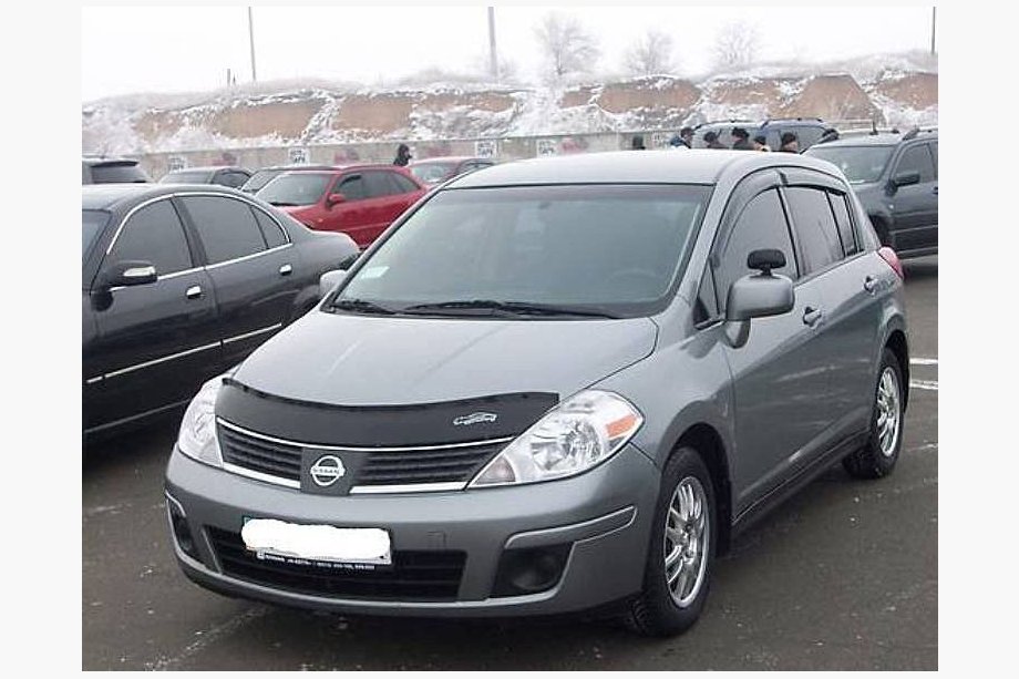Nissan Tiida 2004-2011 Déflecteur de capot (VIP) Image