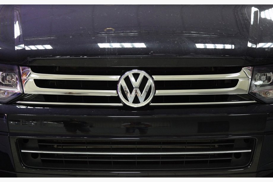 Volkswagen T5 2010-2015 Couvre-Calandre Chromés (Omsa, 4 pcs, Acier Inoxydable) Image