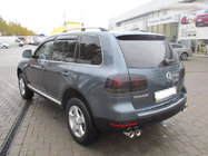 Volkswagen Touareg 2002–2010 Barres de Toit Chrome (Pieds en Plastique) Pied Métallique photo 9