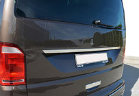 Volkswagen T6 2015-2024 Baguette inox au-dessus de la plaque d'immatriculation photo 1