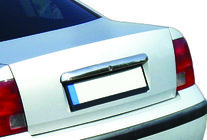 Volkswagen Passat B5 1997-2005 Baguette chromée au-dessus de la plaque d'immatriculation (1996-2000, inox) photo 1