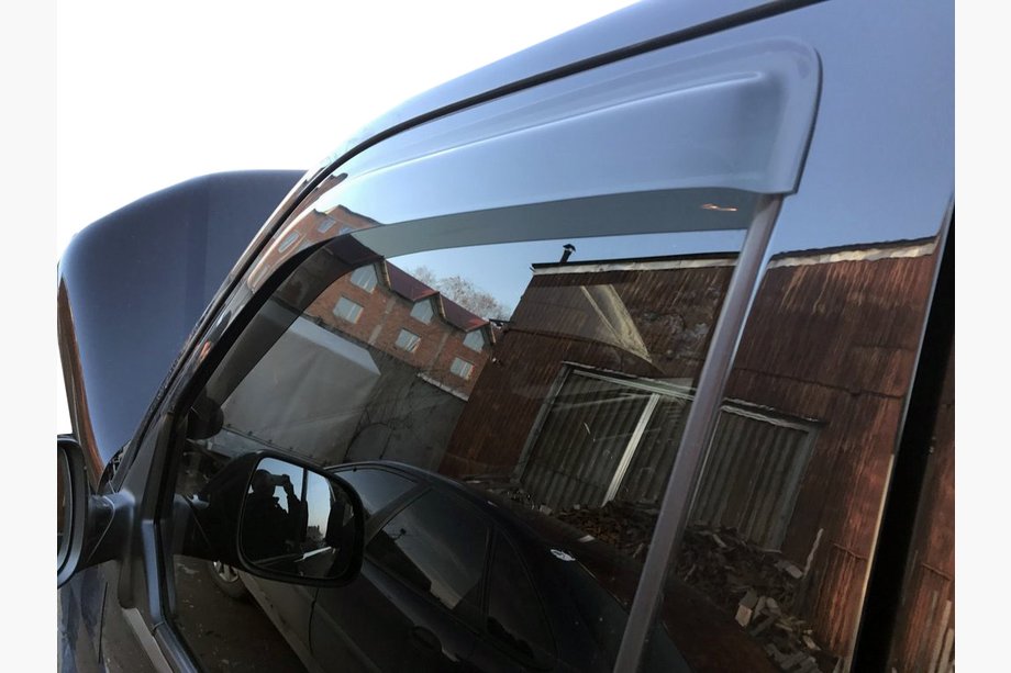 Volkswagen T5 Multivan 2003–2010 Déflecteurs de Fenêtre (2 pcs, Sunflex) Image