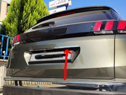 Hyundai Tucson TL 2016-2021 Baguette chromée au-dessus de la plaque d'immatriculation (inférieure, inox) photo 1