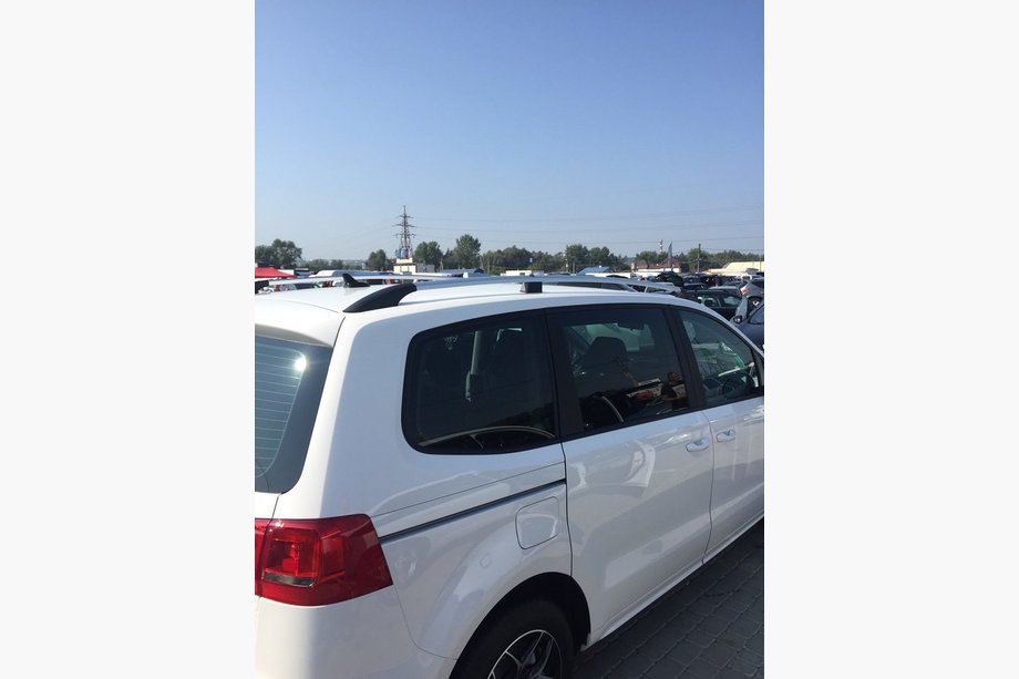 Volkswagen Sharan 2010-2023 Barres de Toit Chromées (Design Turc) Image