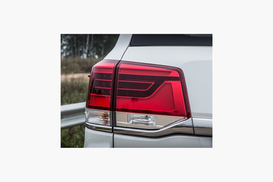 Toyota Land Cruiser 200 2007-2021 Feux Arrière 2016+ (ORIGINAL) Image