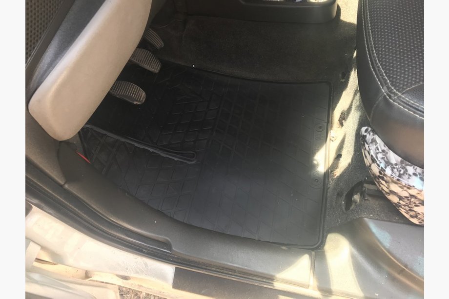 Fiat Doblo I 2005-2010 Tapis en caoutchouc (Stingray) 2 pcs, Premium - caoutchouc inodore Image
