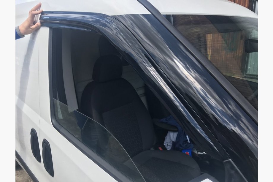 Opel Combo 2012-2018 Déflecteurs de Vitres (2 pcs, MyRacing) Image