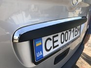 Mercedes Citan 2013-2021 Baguette chromée au-dessus de la plaque d'immatriculation (inox) photo 1