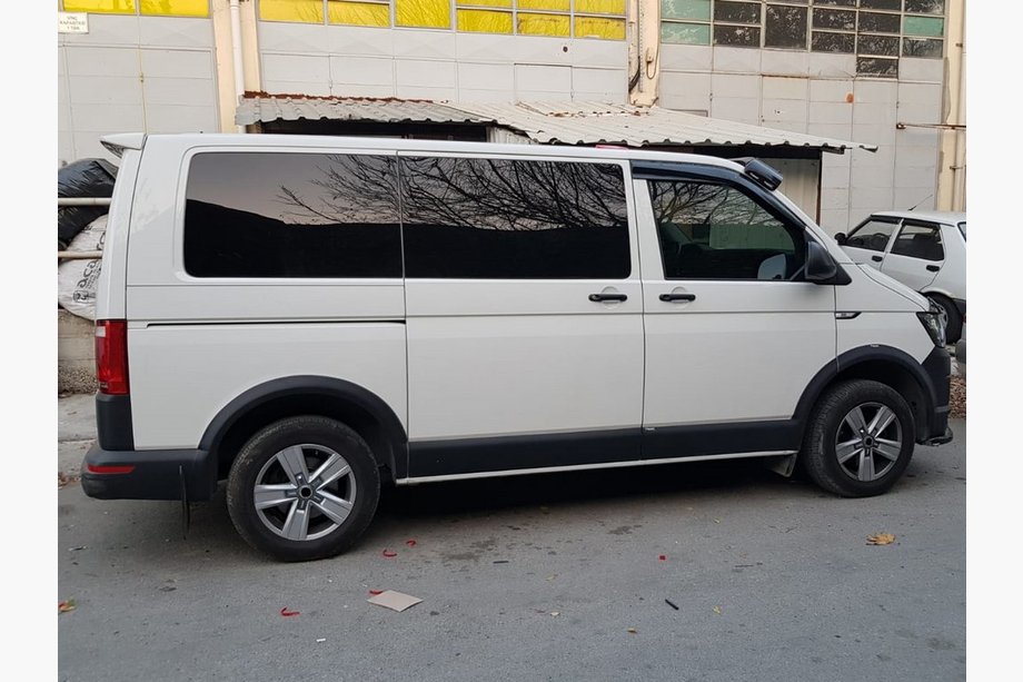 Volkswagen T6 2015-2024 Kit élargisseurs d'ailes et moulures (11 pièces) 2015-2019, Ukraine, 1 Porte, Empattement court Photo 7