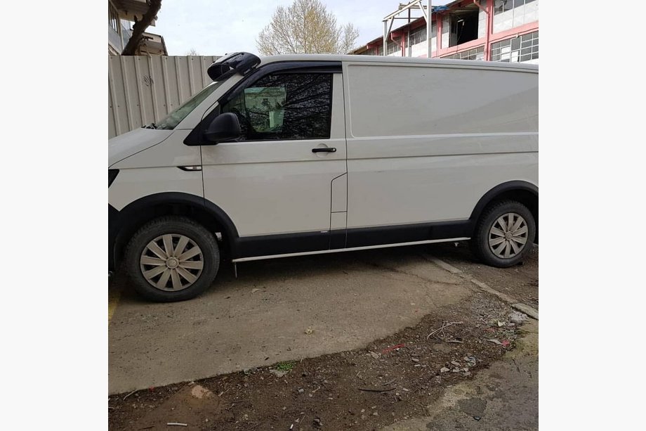 Volkswagen T6 2015-2024 Kit élargisseurs d'ailes et moulures (11 pièces) 2015-2019, Ukraine, 1 Porte, Empattement court Photo 6