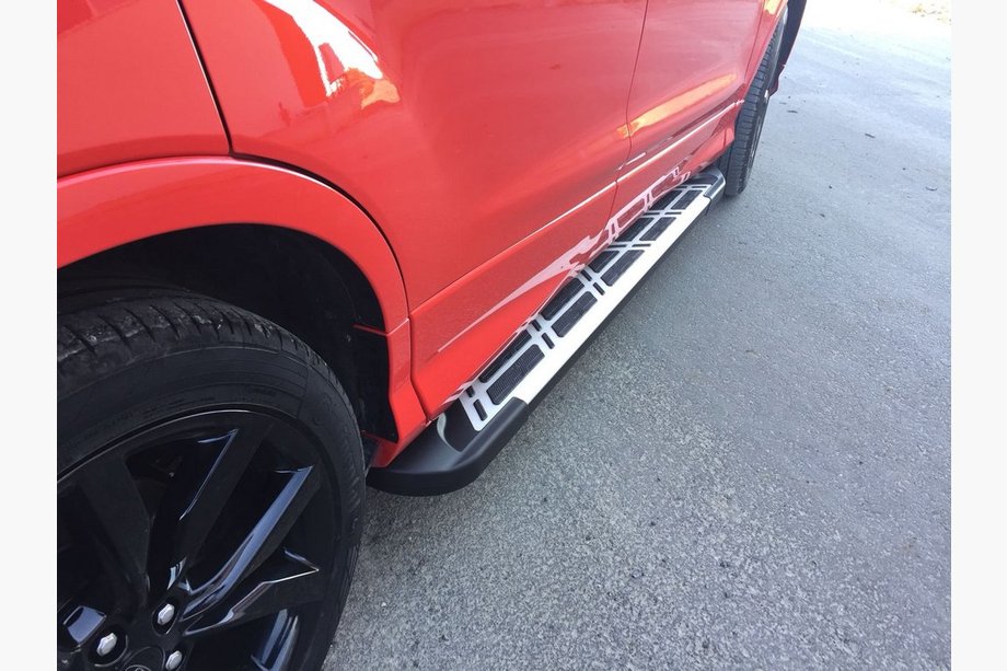 Skoda Karoq 2018- Marchepieds Latéraux Sunrise (2 pcs, Aluminium) Image