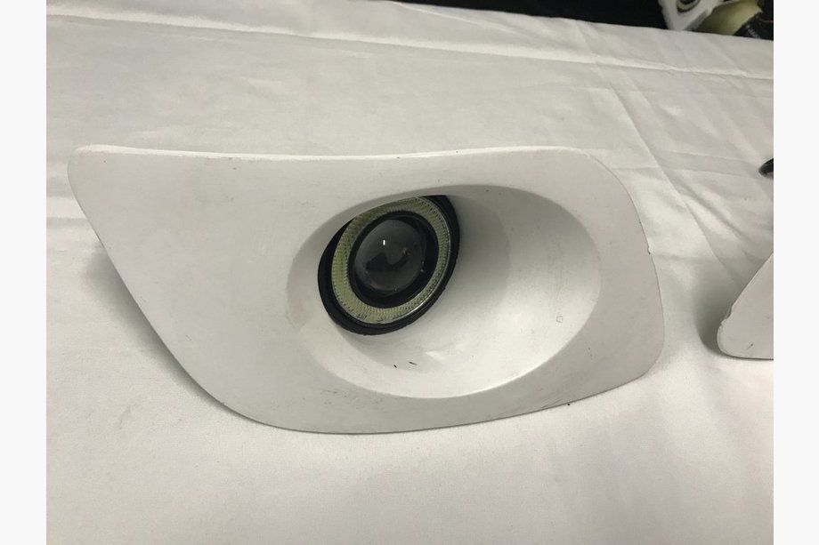 Mercedes Sprinter W906 2006–2018 Phares antibrouillard LED avec lentille (à partir de 2013, apprêtés pour peinture) Image