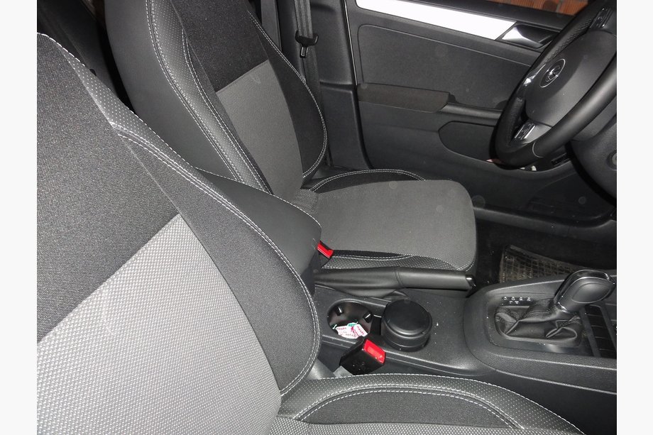 Volkswagen Jetta 2011-2018 Housses de Sièges Auto SoyuzAuto Premium Image