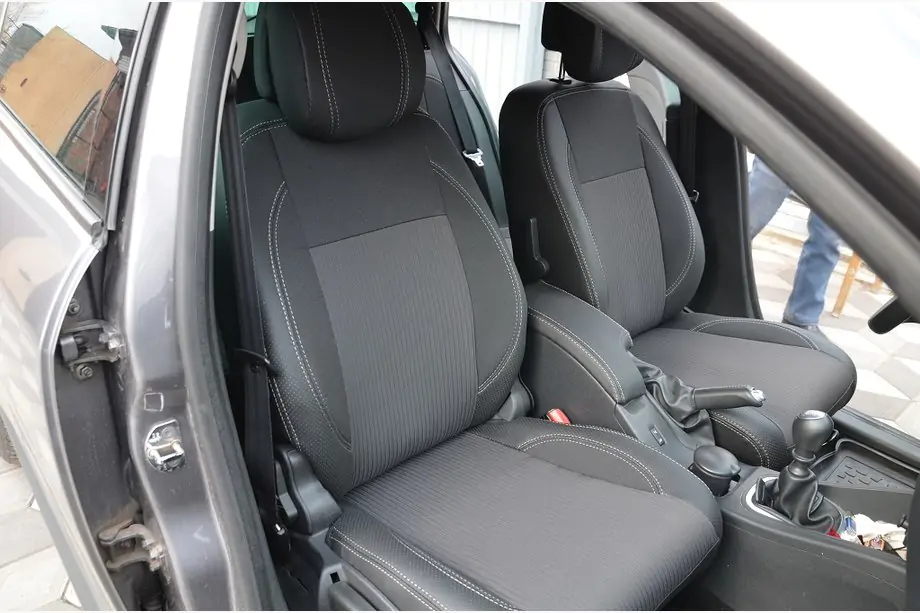 Renault Megane III 2009-2016 Housses de Sièges Auto (Cuir Écologique↗Tissu, Premium) Image