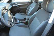 Skoda Octavia II A5 2006-2010 Housses de Sièges Auto (Similicuir↗Tissu, Premium) photo 3