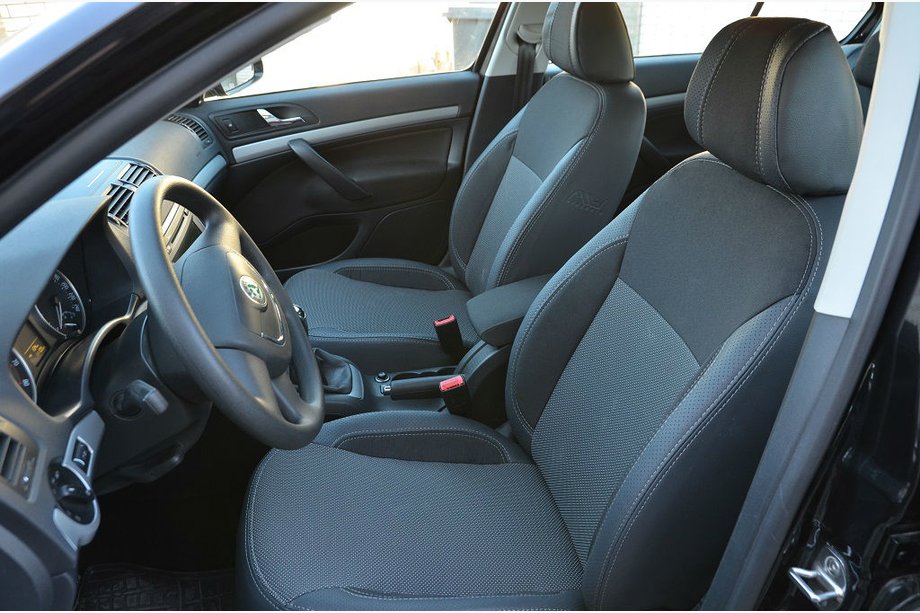 Skoda Octavia II A5 2006-2010 Housses de Sièges Auto (Similicuir↗Tissu, Premium) Image