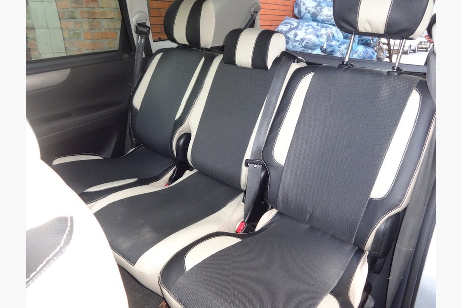 Toyota Avensis 2009-2018 Housses de Siège Auto (Similicuir↗Tissu, Premium) Image