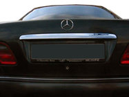 Mercedes C-class W203 2000-2007 Baguette au-dessus de la plaque d'immatriculation (plastique) photo 1