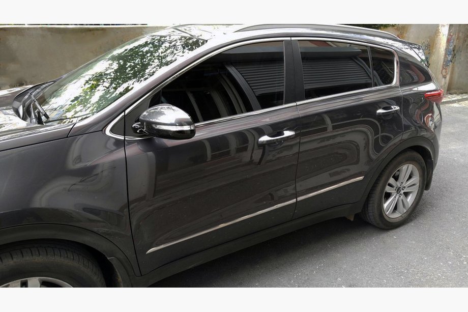 Kia Sportage 2015-2021 Moulures de Portes Acier Inoxydable (4 pcs) OmsaLine - Inox Italien Image