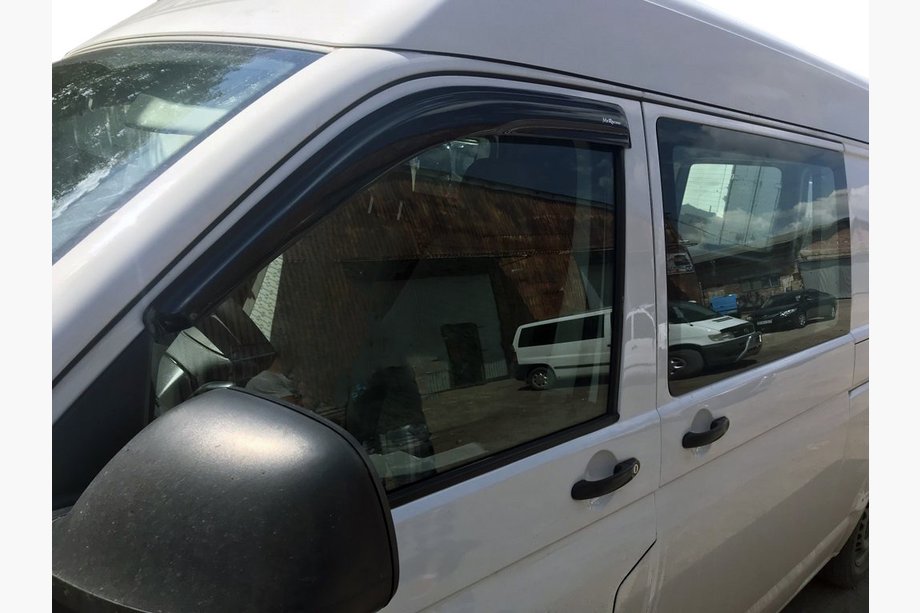 Volkswagen T5 Transporter 2003-2010 Déflecteurs de Vitres (2 pcs, MyRacing) Image