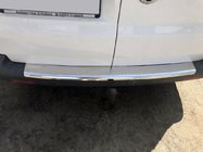 Volkswagen T5 Transporter 2003-2010 PROMO! Protection de pare-chocs arrière avec rebord (Carmos, inox) photo 1