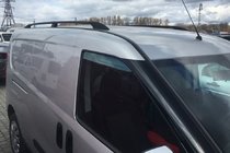 Fiat Doblo II 2010-2022 Barres de Toit Noires photo 1