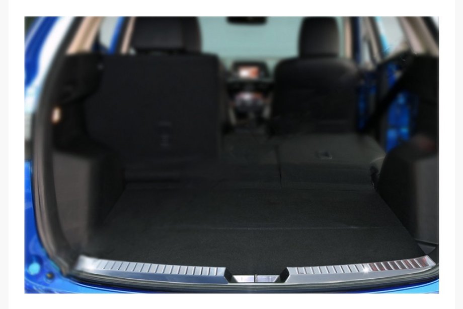 Mazda CX-5 2012-2017 Seuil de coffre arrière (inox) Image