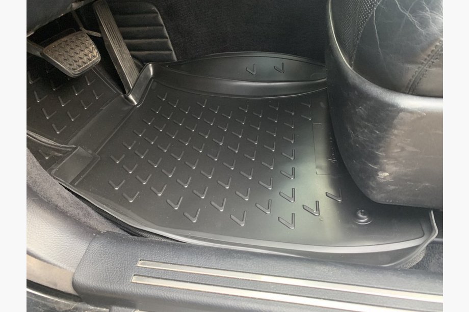 Lexus LS 2007-2017 Tapis en caoutchouc (4 pcs, Novline) Image
