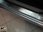Mitsubishi Grandis 2003-2011 Couvre-seuils Nataniko (2 pcs, Inox) photo 1