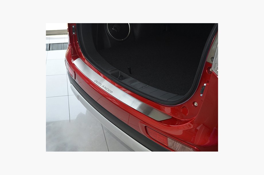 Mitsubishi Outlander 2012-2021 Protection de pare-chocs arrière Nataniko (inox) 2015+ Image