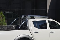Mitsubishi L200 2006-2015 Barres de toit grises (avec barres transversales) photo 4