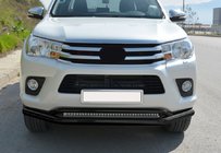 Toyota Hilux 2015- Barre avant double Vegas (2015-2020, noir, 76mm) photo 9