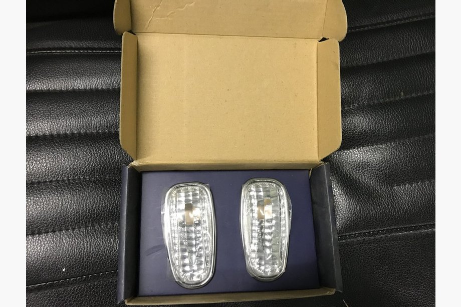 Mercedes C-class W202 1993-2001 Clignotants latéraux (2 pcs) Image