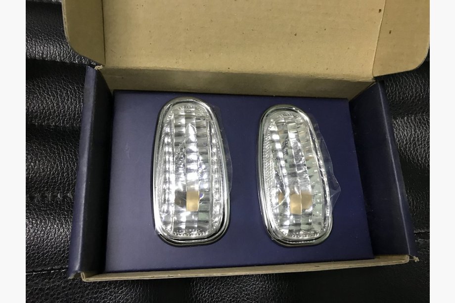 Mercedes E-class W210 1995-2002 Clignotants latéraux (2 pcs) Image