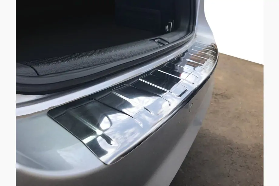 Volkswagen Passat B7 2012-2015 Protection de pare-chocs arrière Carmos (SW, inox) Image
