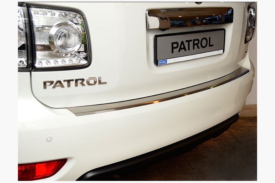Nissan Patrol Y62 2010-2024 Protection de pare-chocs arrière avec rebord Nataniko (inox) Photo 1