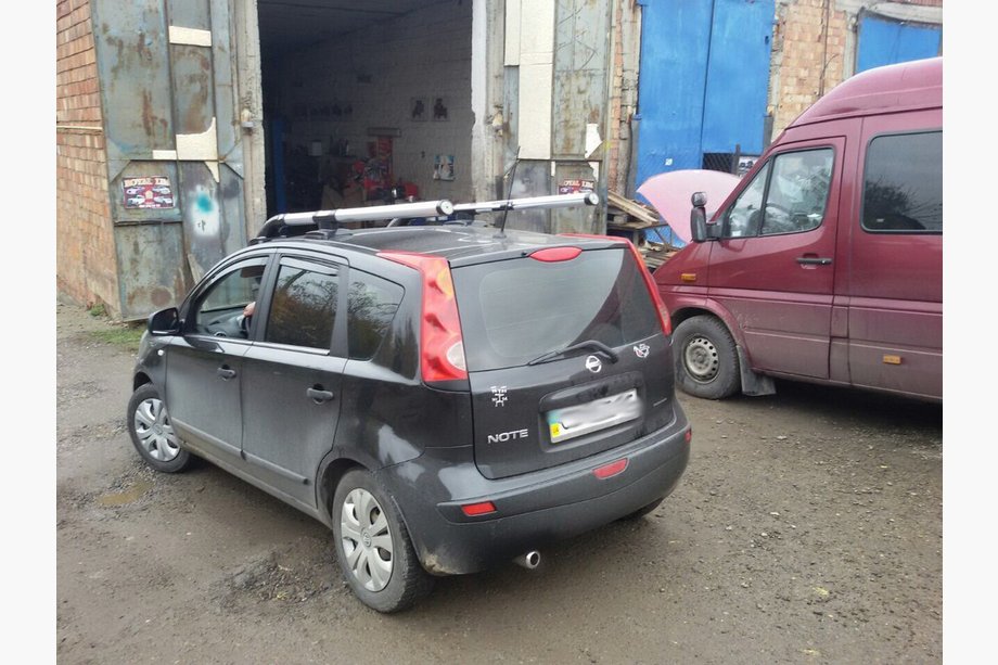 Nissan Note 2004-2012 Barres de toit Shark (2 pcs) Photo 3