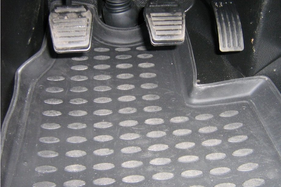 Ford Transit 2000–2014 (2006↗) Tapis de sol caoutchouc interieur (2 pcs, Novline) Boite manuelle (Variante 2) Image