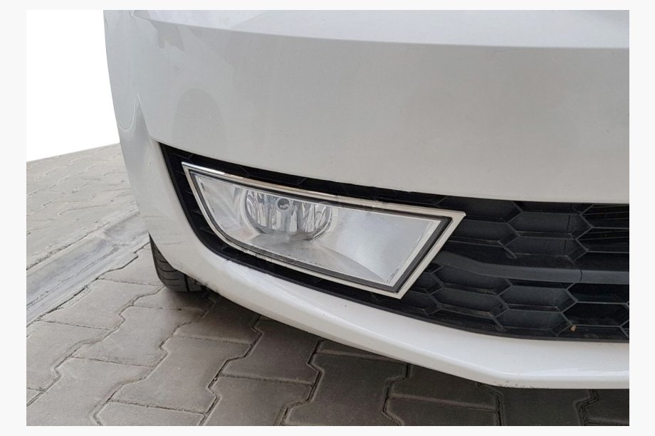 Skoda Octavia III A7 2013-2019 Caches pour antibrouillards (2 pcs) Image