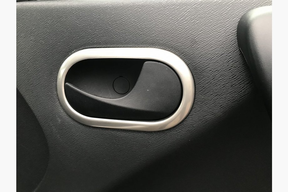 Mercedes Citan 2013-2021 Entourages de poignées intérieures (2 pcs, inox) Image